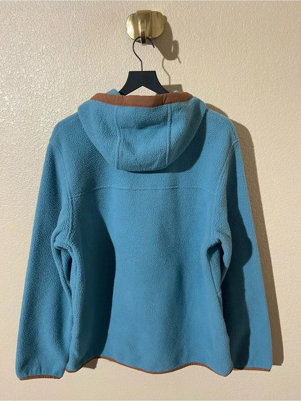 The North Face Men's Teal Hooded Fleece Pullover with Tan Trim
